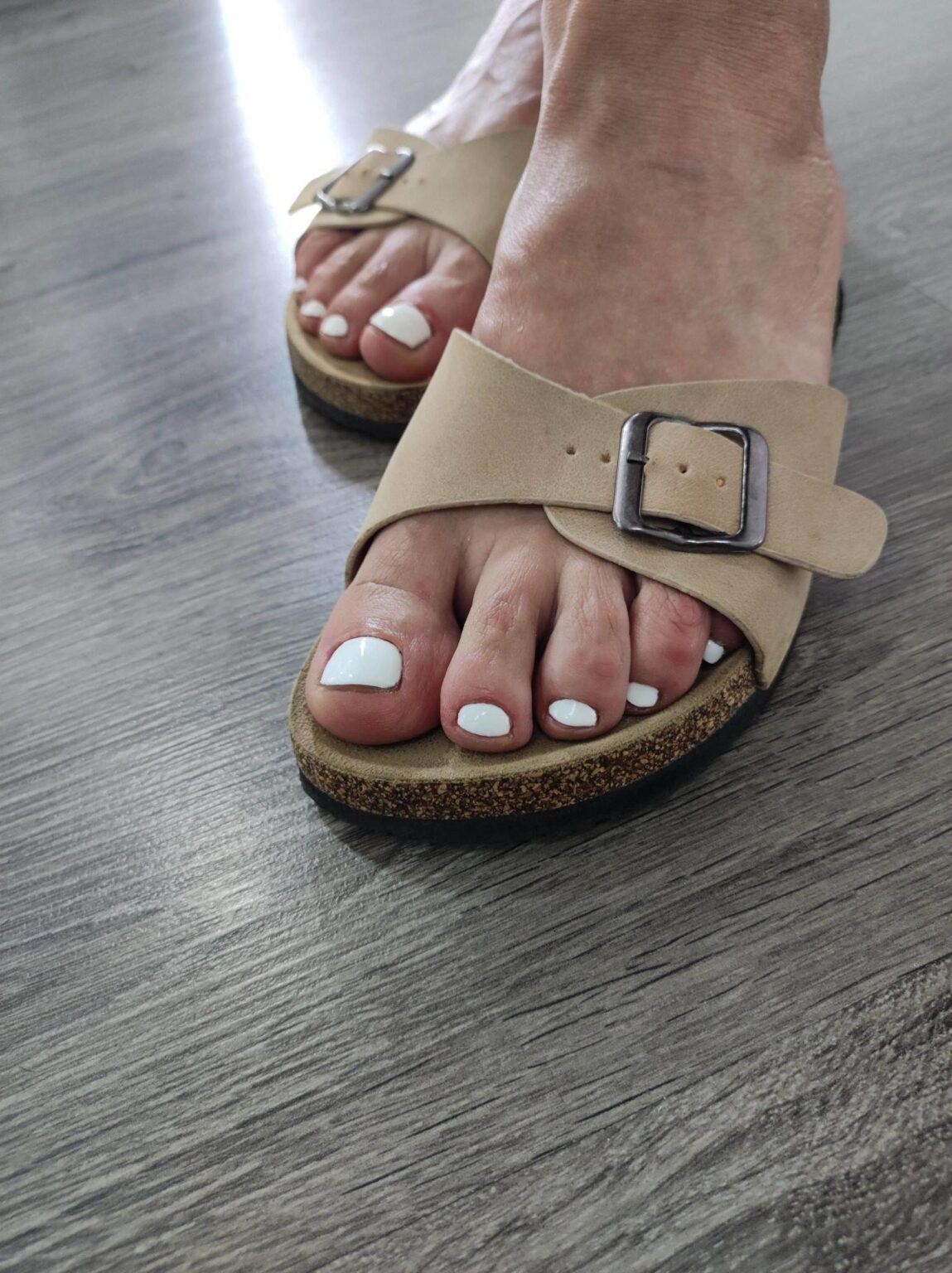 What do White Toenails Mean - Beauty & Lifestyle